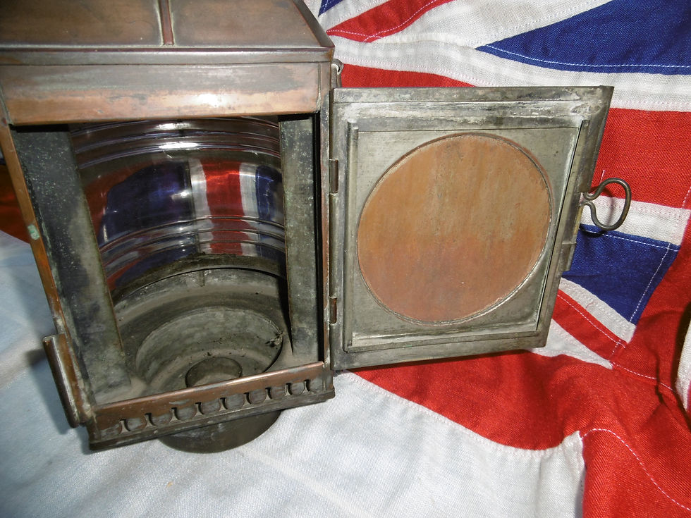 Thumbnail: Early Dutch masthead light