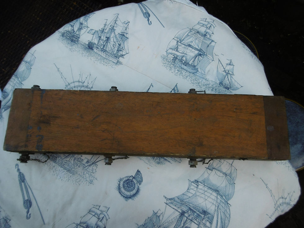 Thumbnail: Boxed set of underwater cutting gauges