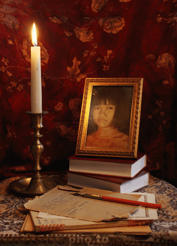funny.pho.to_in_the_candle_light (2).gif