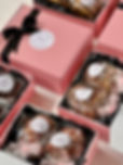 cookie gift boxes from uzzi's cookies