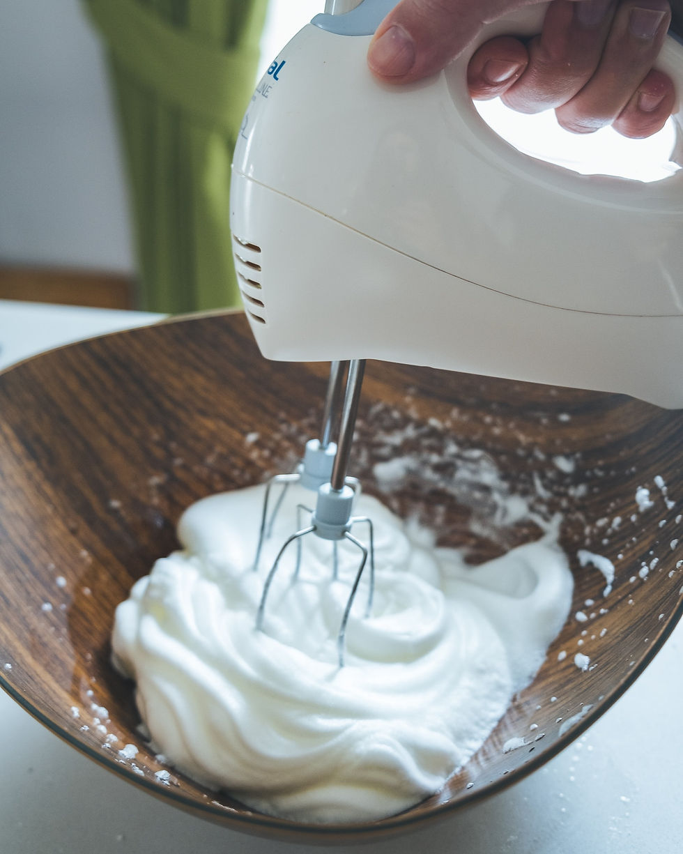 Afternoon Tea whipping merangue