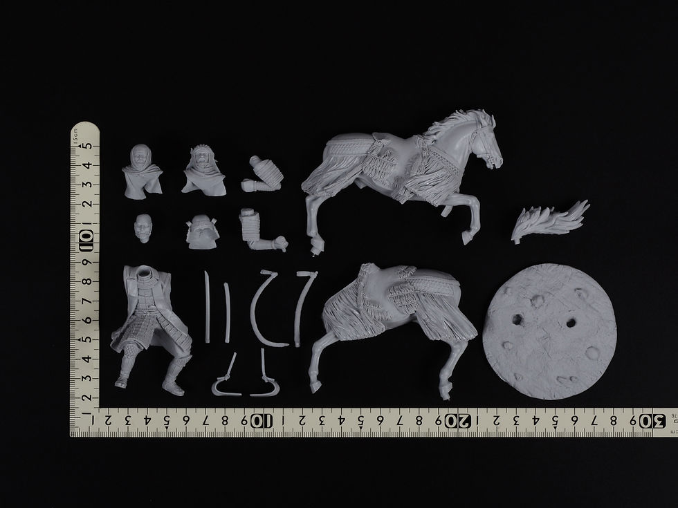 サムネイル： OMG　75ｍｍ（1/24）上杉謙信　鎧武装立像　未塗装レジン製組み立てキット