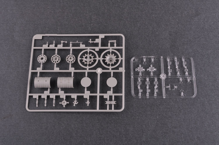 サムネイル： トランペッター 1/35 ウクライナ陸軍 T-84BM 主力戦車 プラモデル 09512