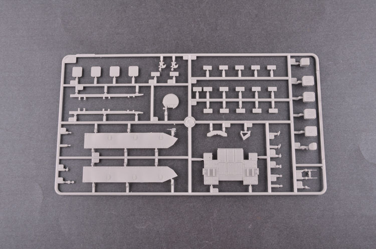 サムネイル： トランペッター 1/35 ロシア連邦軍 T-80UK主力戦車 プラモデル 09578