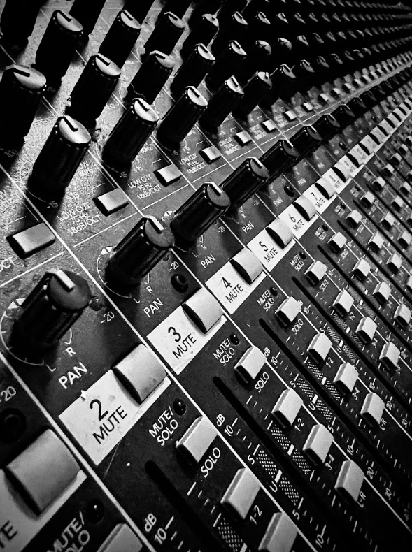 Mackie Mixer.PNG