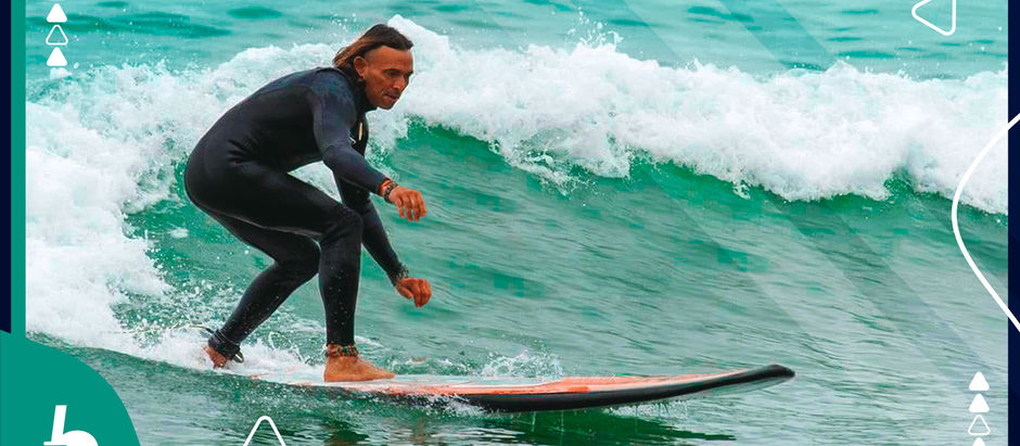 Sajid Nino, Instructor de surf 