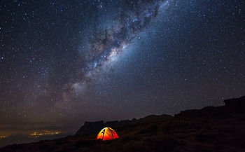single tend under the stars