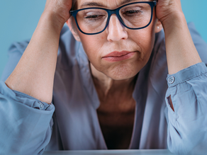 Woman showing signs of confusion