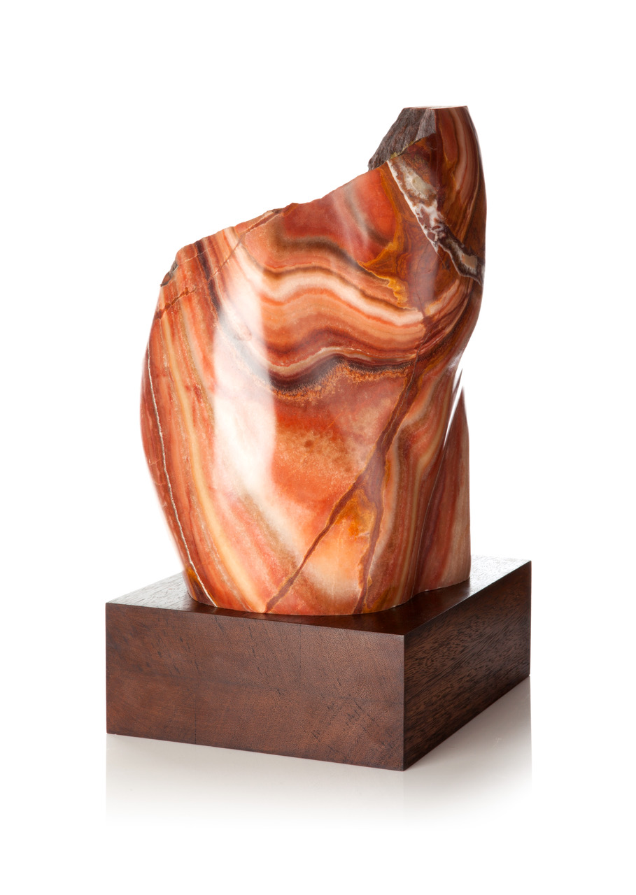 Petris (to the right side view)