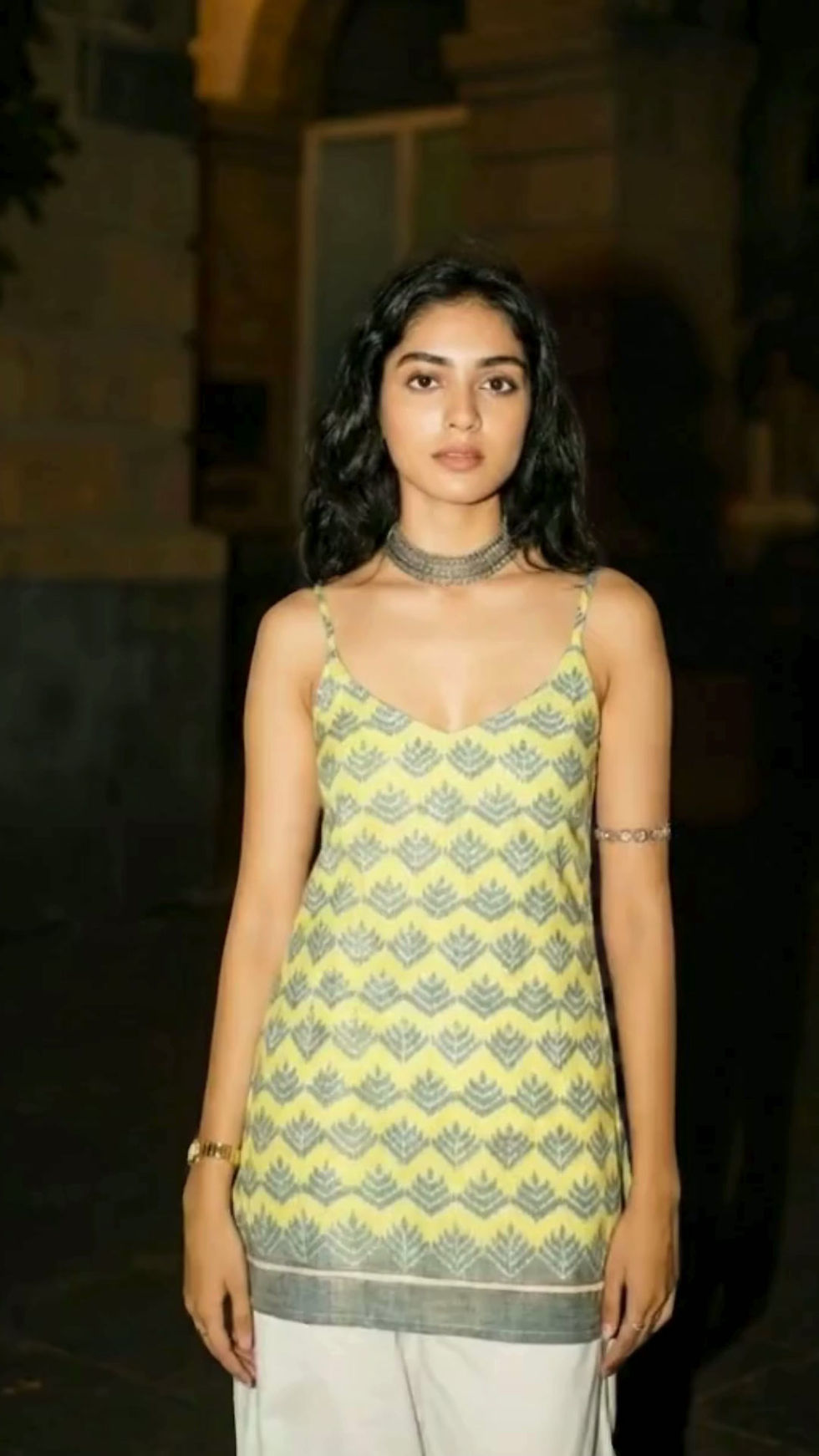 Thumbnail: Urvashi Sleeveless Short Kurti