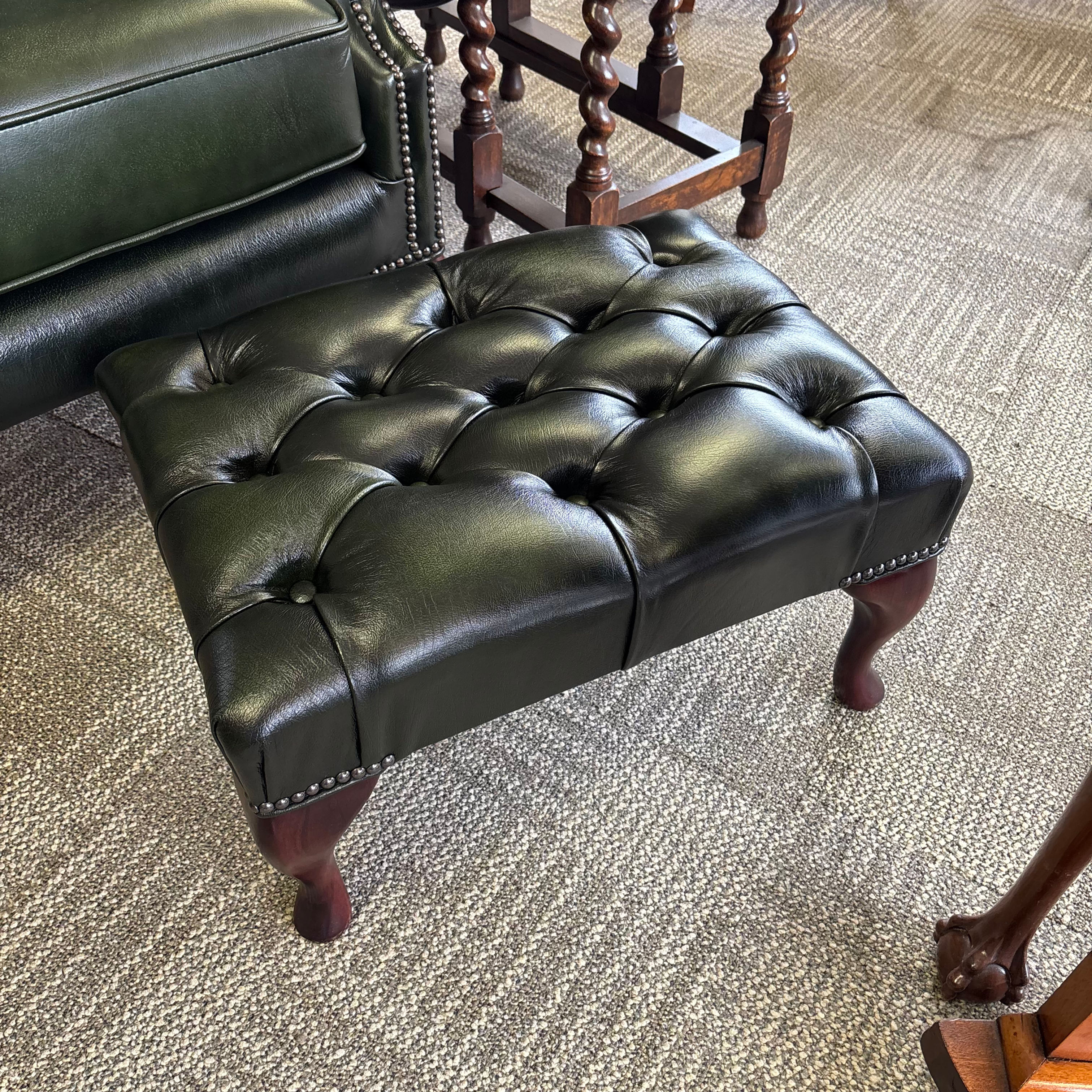 Chesterfield footstool - GREEN