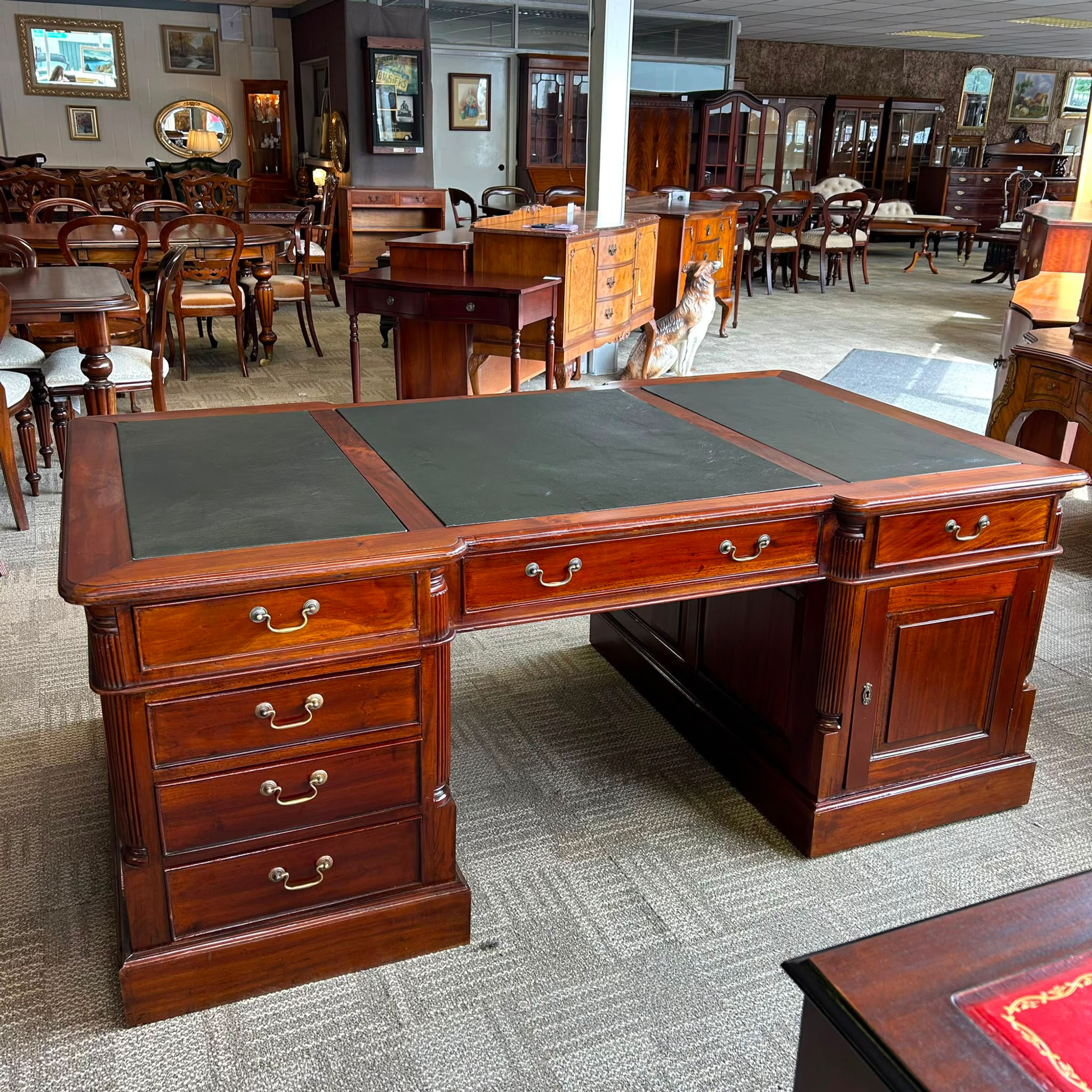 Superb partner's mahogany twin pedestal writing desk
