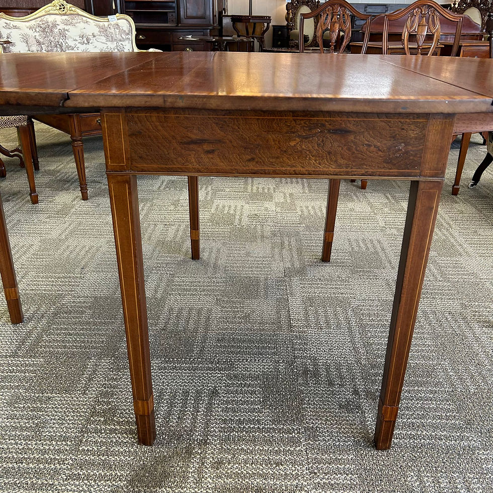 Thumbnail: Edwardian mahogany crossbanding drop-leaf dining table