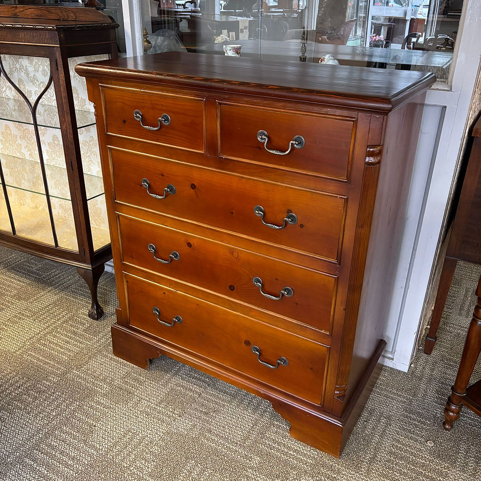 Beautiful Antique pine chest of drawers