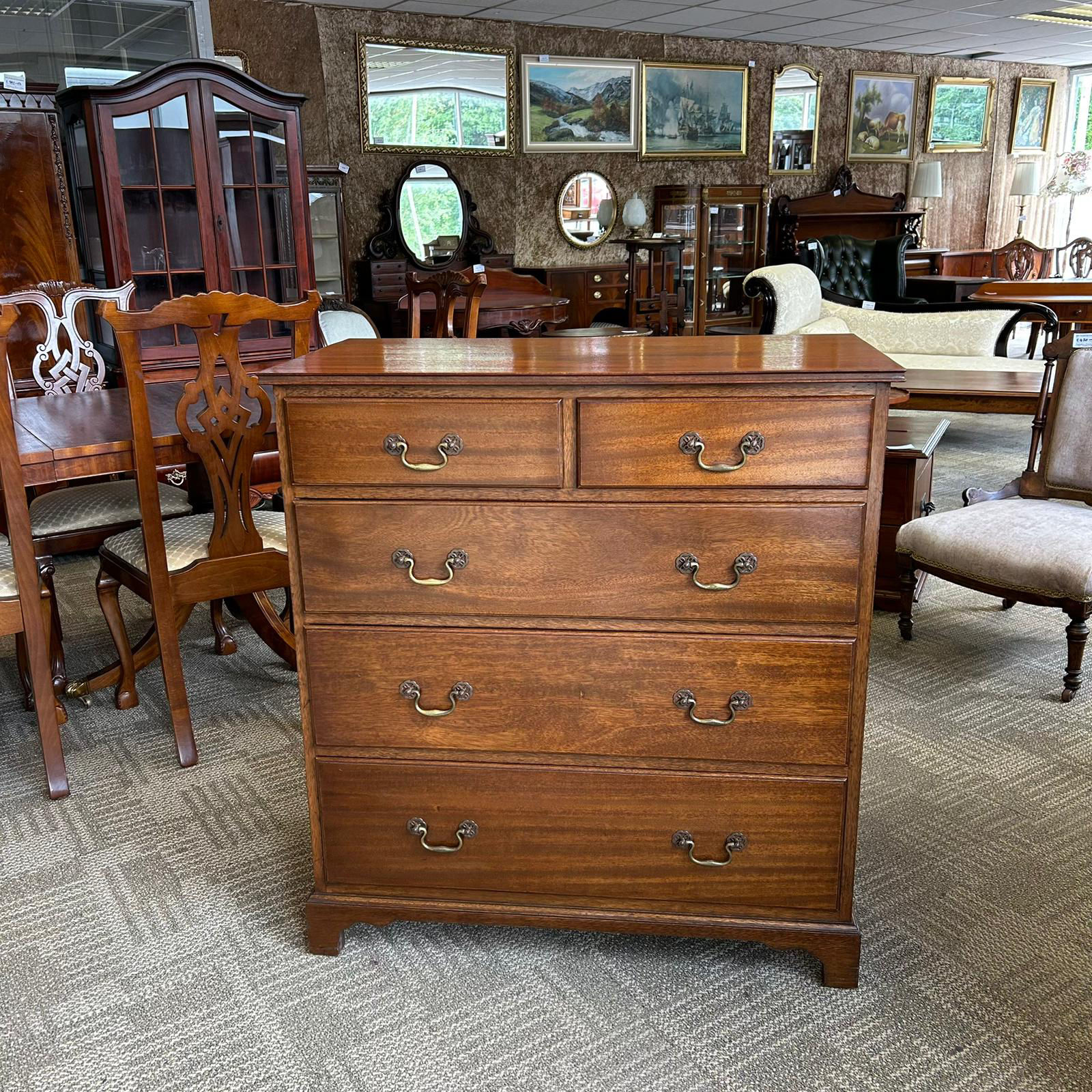 Beautiful Waring & Gillow mahogany chest of drawers, c1932