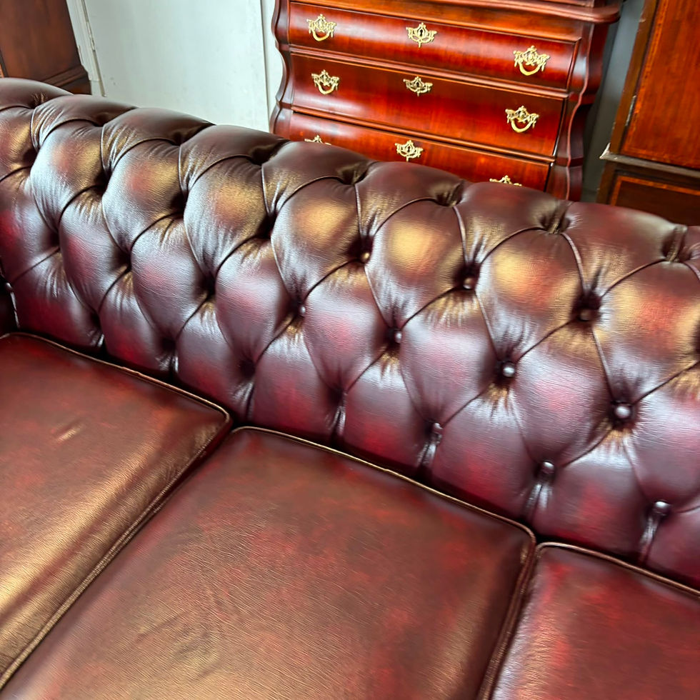 Thumbnail: 3 seater roll back Chesterfield - OXBLOOD