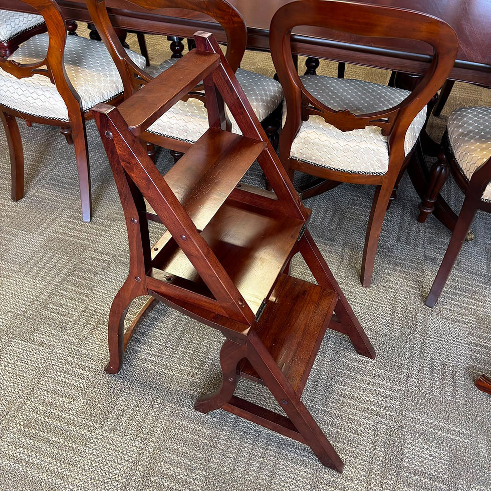 Thumbnail: Mahogany 19th-century library foldable chair
