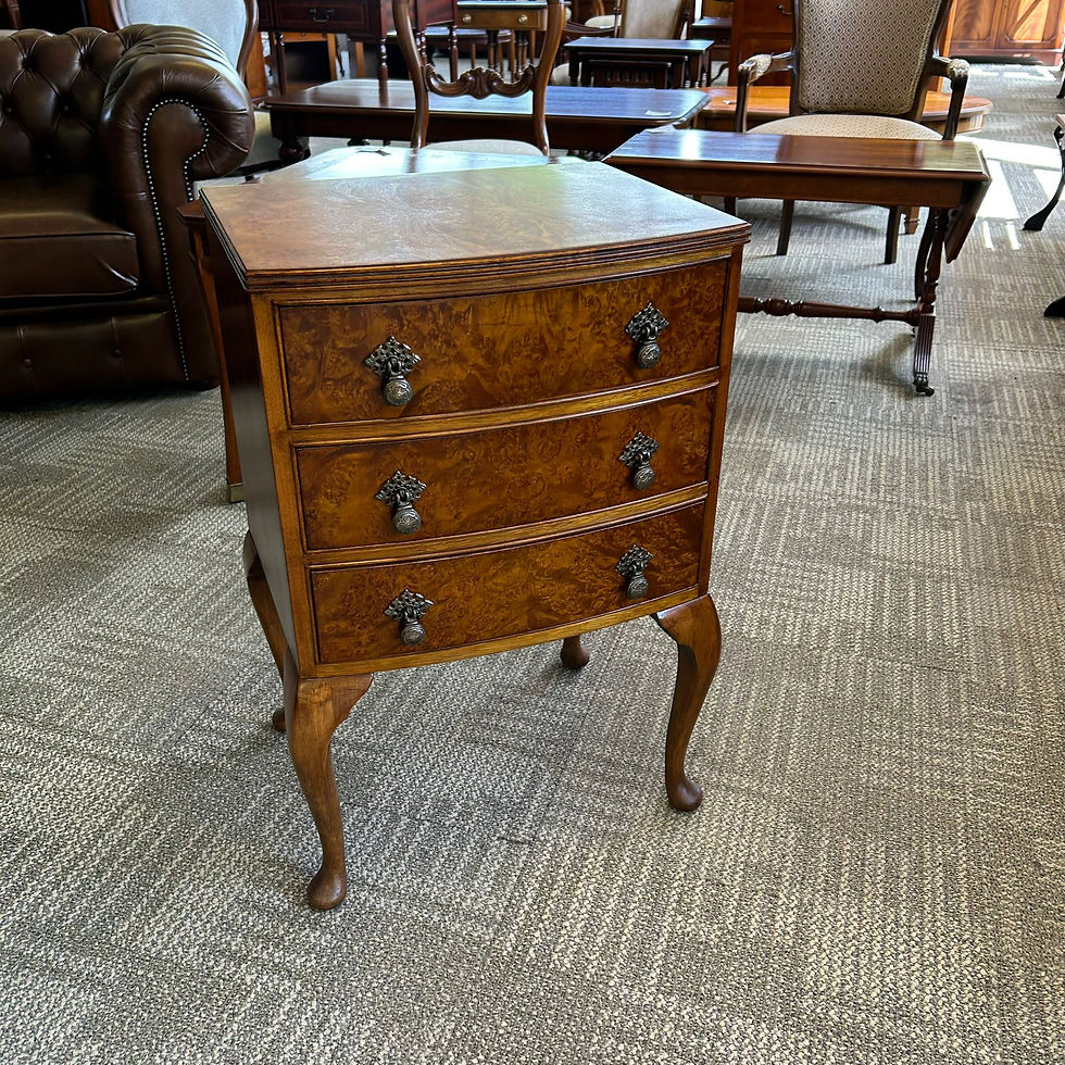 Thumbnail: Fabulous Queen Anne styled walnut burr three-drawer chest of drawers