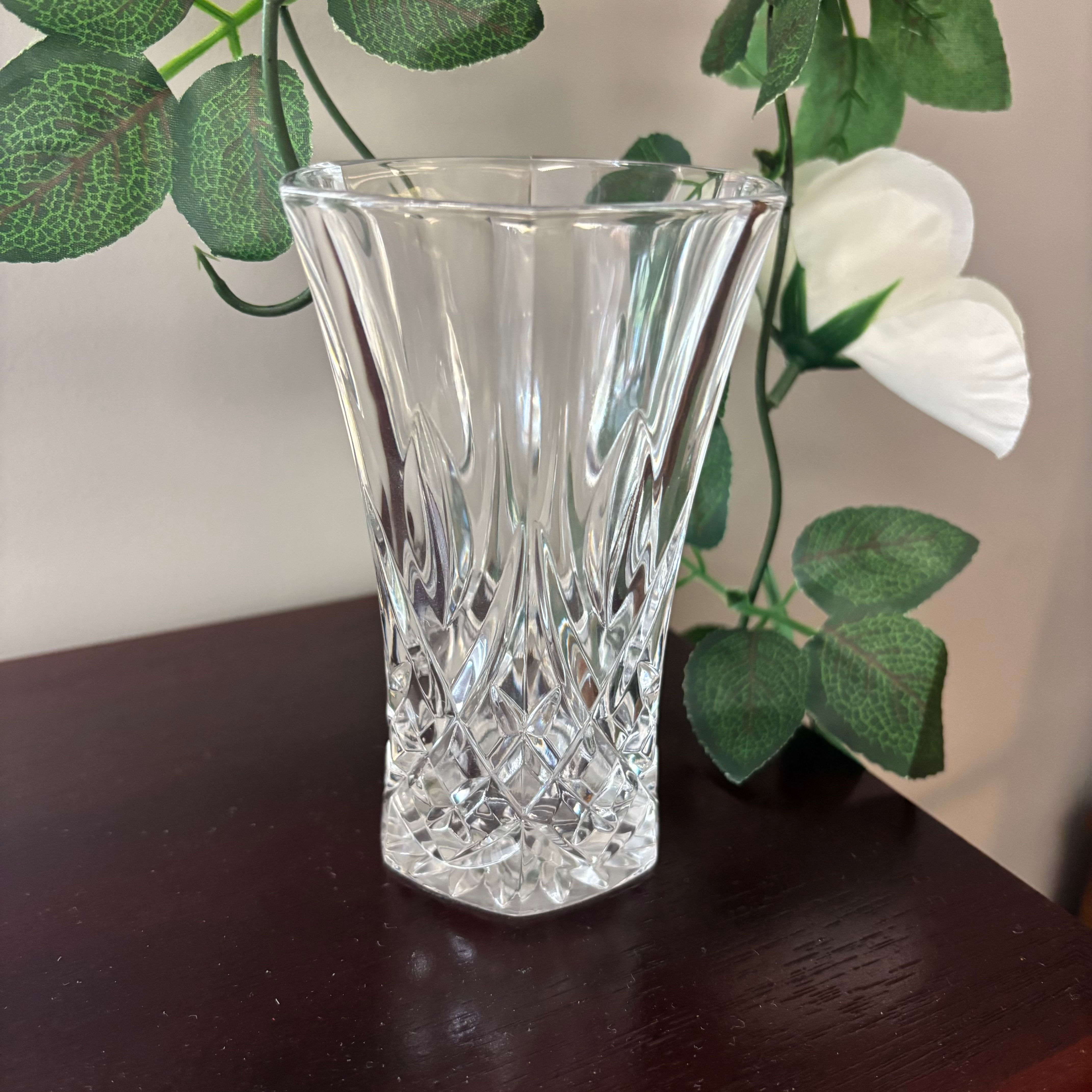 A crystal flared glass