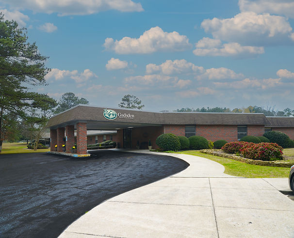 Entrance to the Gadsden Health & Rehab facility.