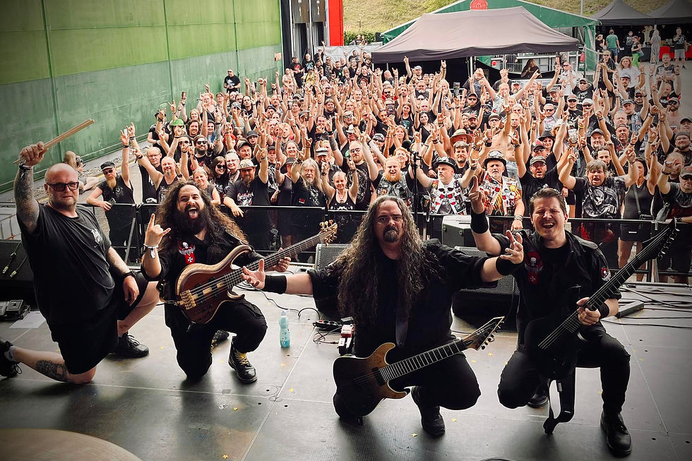 Mandatory after-show photo with the crowd. photo: Noel Mifsud