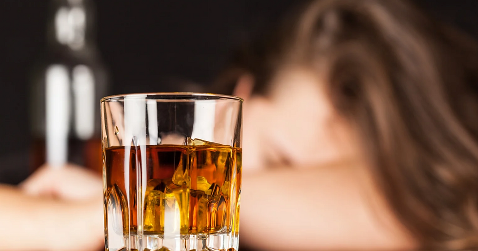 Alcoolisme féminin : derrière la dépendance, une tentative de tenir