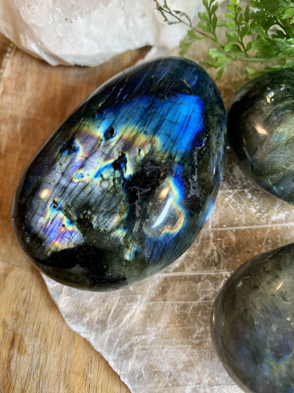 Labradorite Palm Stone- Flashy 