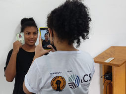 Coletivo Utopia Negra realiza mutirões de emissão de título de eleitor para juventude amapaense