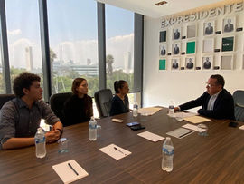 Aprendizaje exponencial que conecta a nuestros alumnos con el mundo empresarial