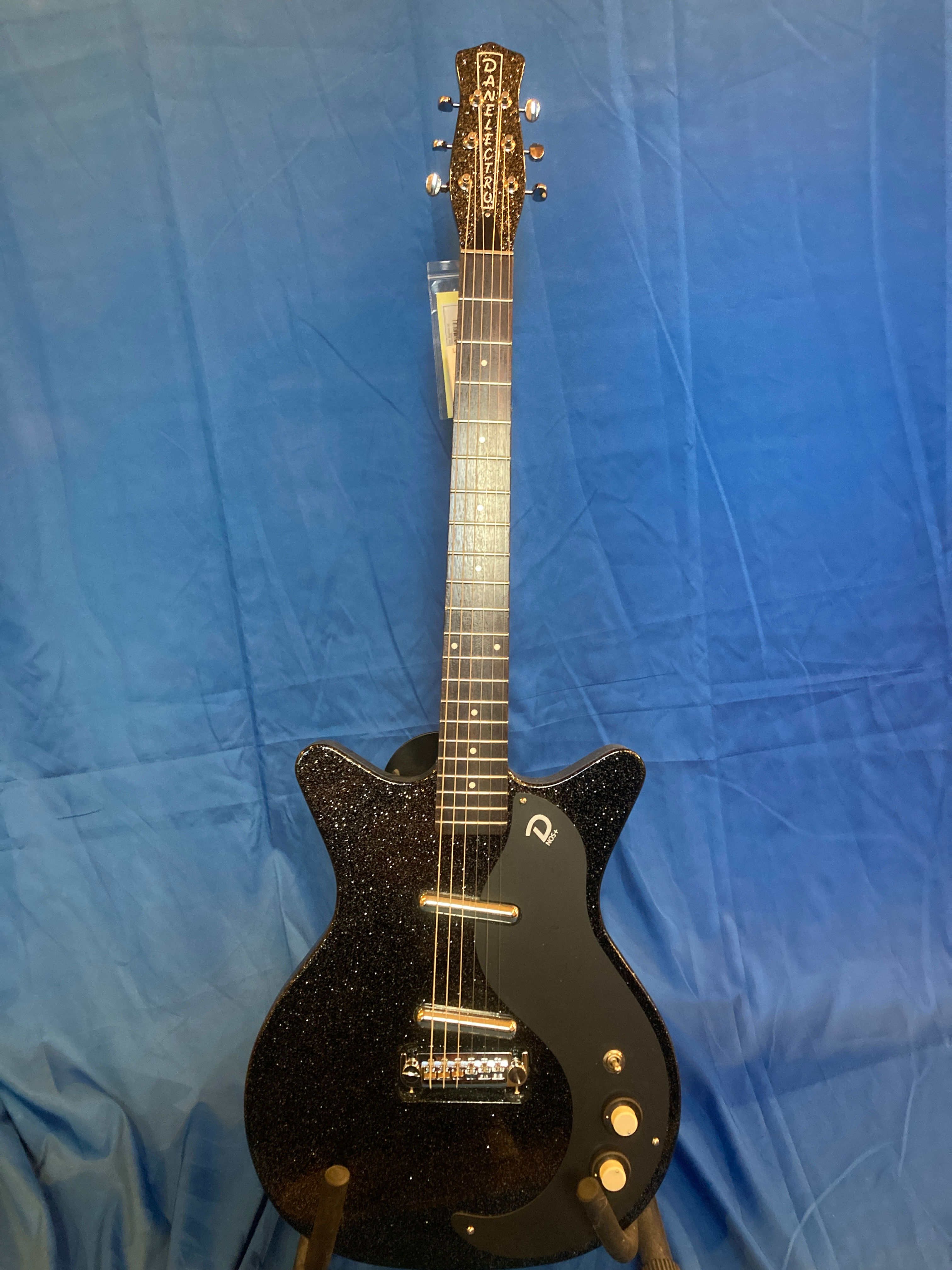 Danelectro Blackout 59