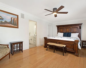 10 - Le grand Bleu - Bedroom 1 - Master Suite.jpg