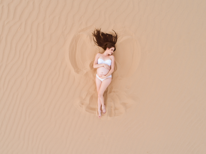 Drone maternity photoshoot at the sand dunes 