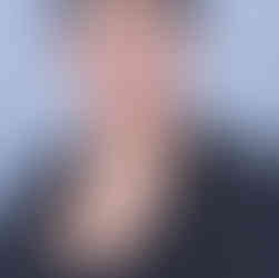 Commercial acting headshots in Los Angeles