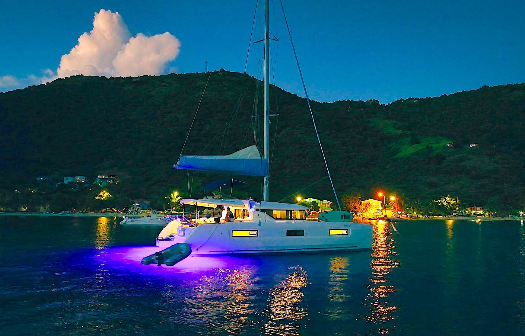 Kerry Lee by night