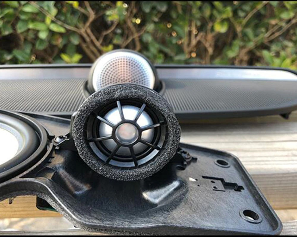 Volvo V90 BW Serisi Center Hoparlör ve Konsol Kapağı