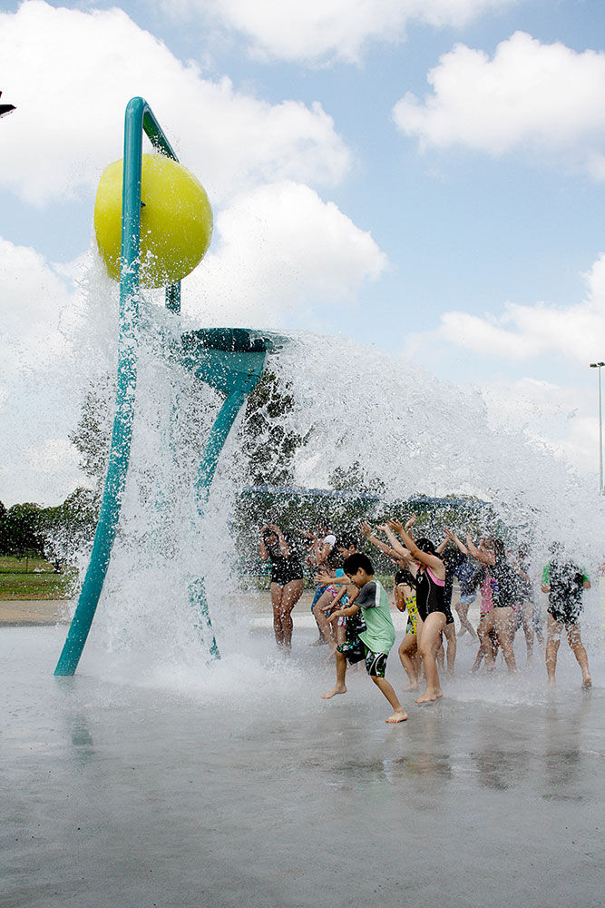 Thumbnail: Water bucket water play RC09