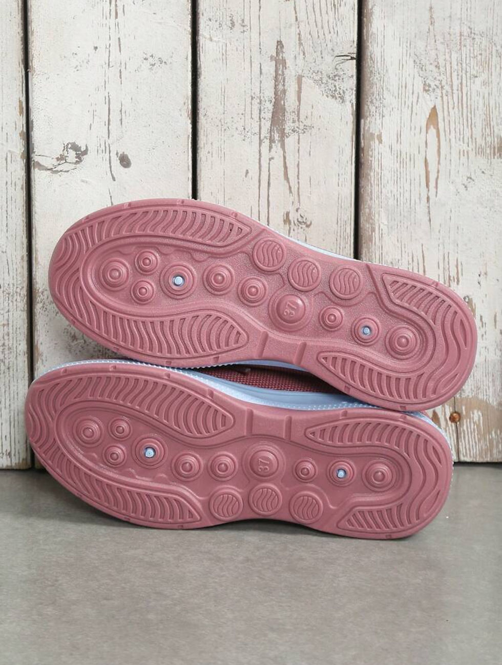 Thumbnail: Pink Everyday All-Terrain Breathable Tekkies