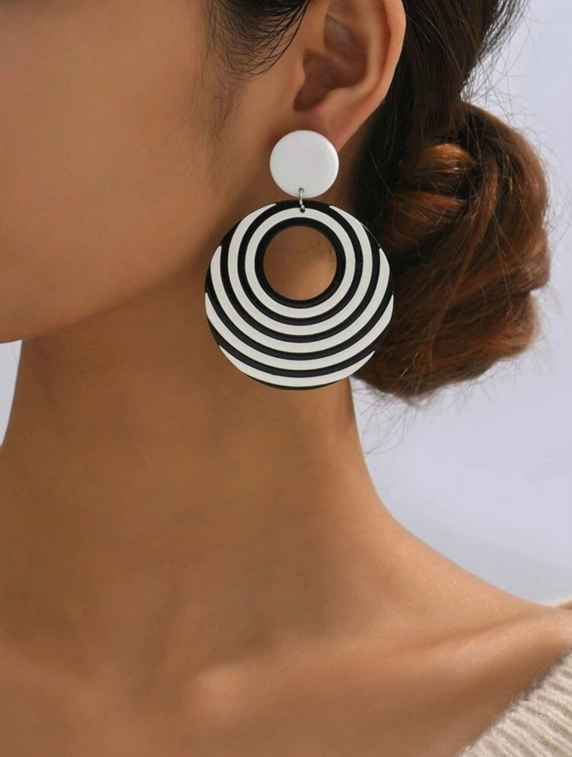Black & White Round Drop Earrings