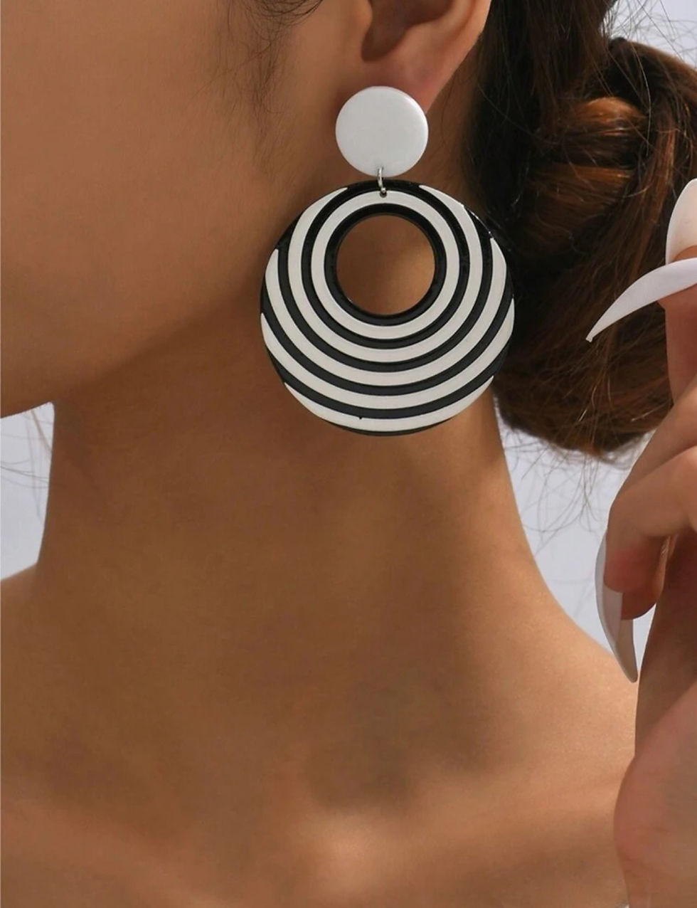 Thumbnail: Midnight Zebra Chic Earrings