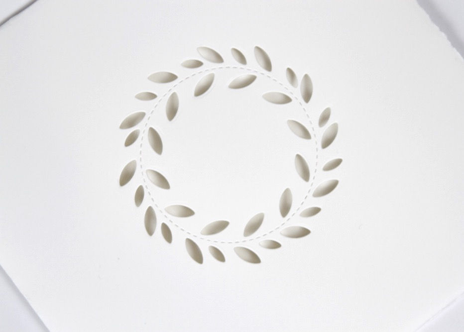 Thumbnail: olive wreath (punched)