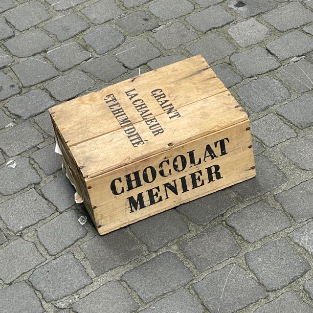 Miniaturbild: Chocolat Menier Vintage-Kiste