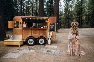 Nevada's finest Mobile Thirst Parlor, beautiful addition for your wedding