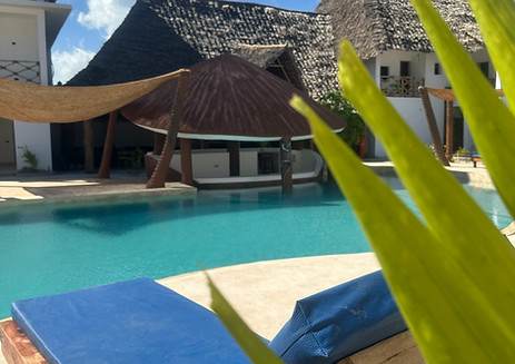 Faro Resort_Pool (1).JPG