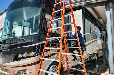 RV detailing near OKC.jpg