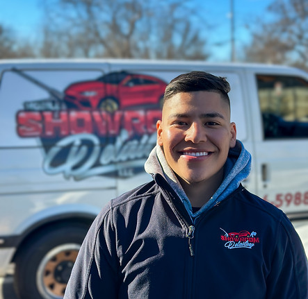 Gabriel Paramo Selfie Showroom Detailing.JPG