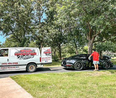 Car waxing and paint polishing included in Oklahoma City mobile car detailing
