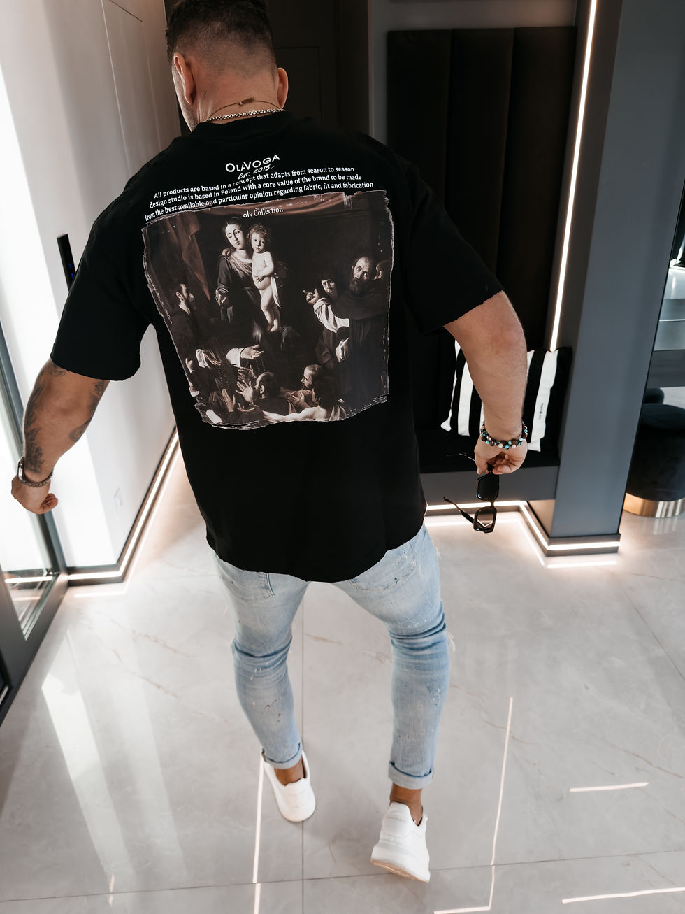 Miniatura: Ola Voga t-shirt męski o luźnym kroju z nadrukiem inspirowanym sztuką