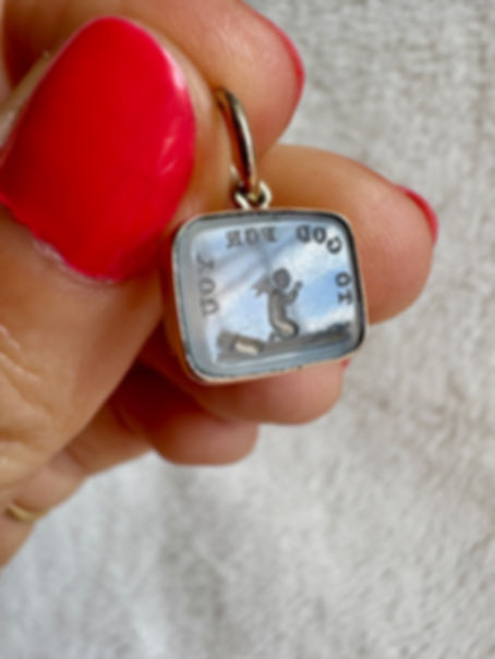 Victorian 15ct Chalcedony Intaglio