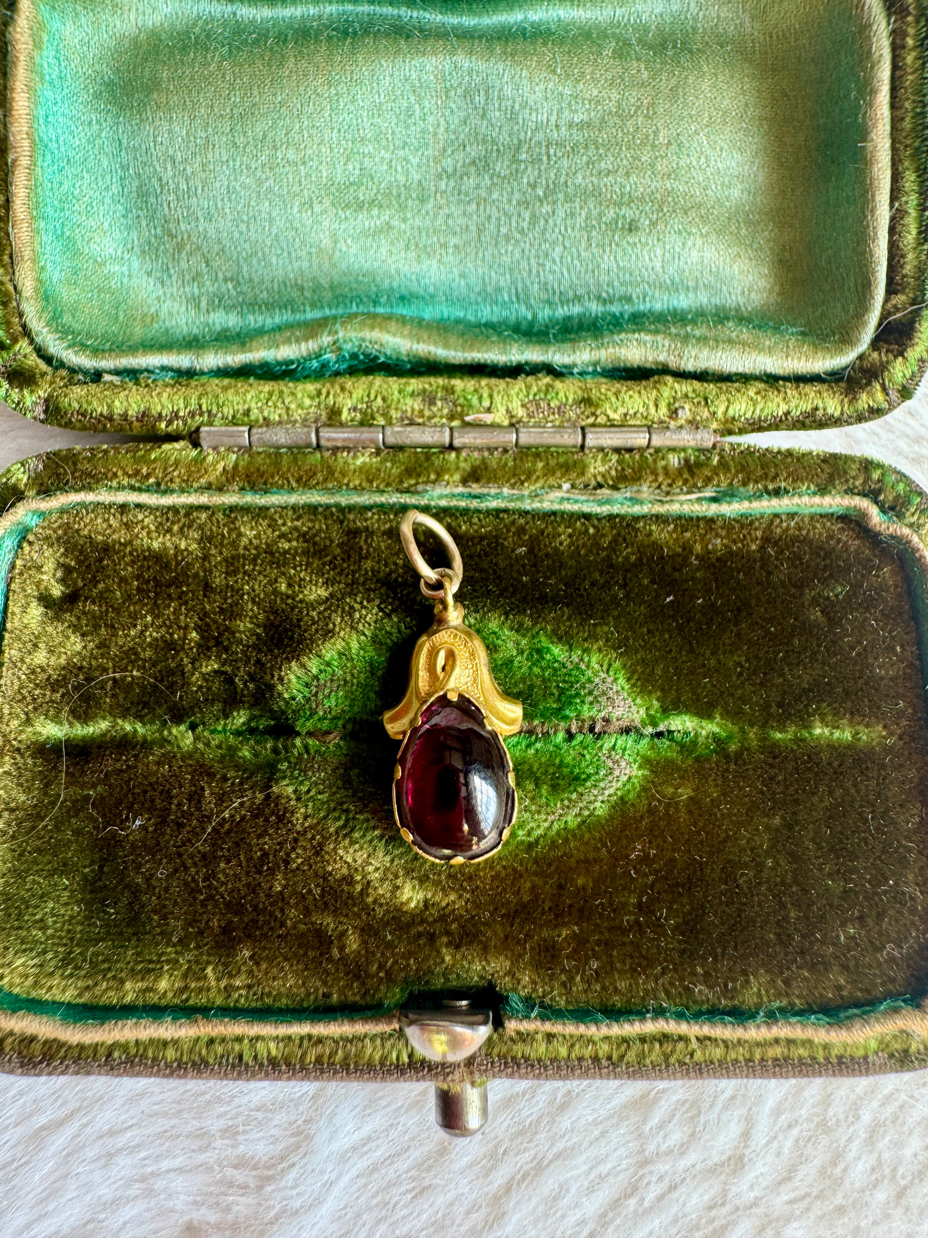 Victorian 15ct Amethyst Pendant