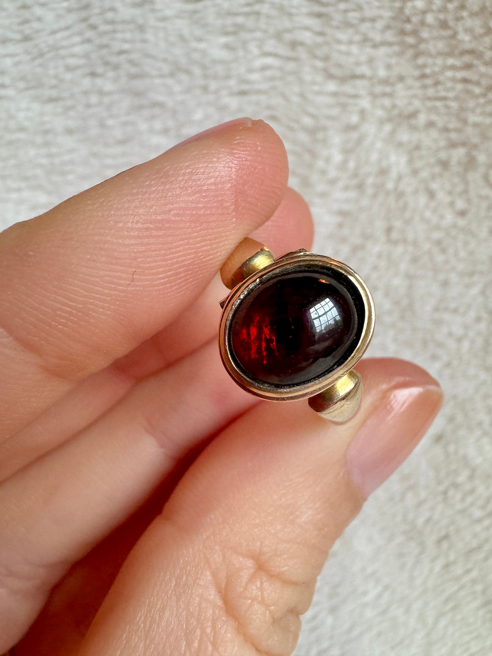 Thumbnail: Art Deco 9ct Garnet Locket Ring